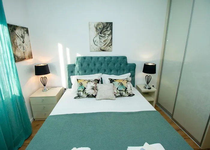 Idis Holiday Home