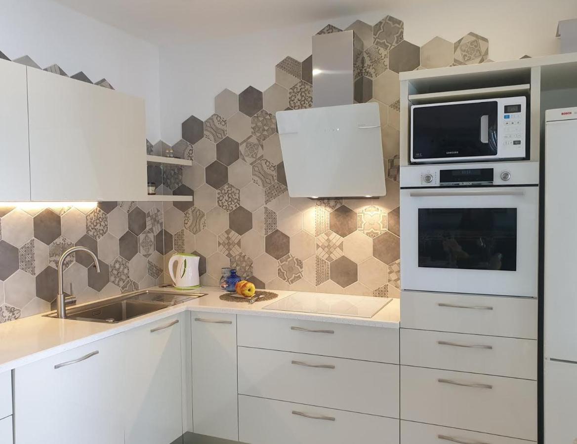 Apartament Idis